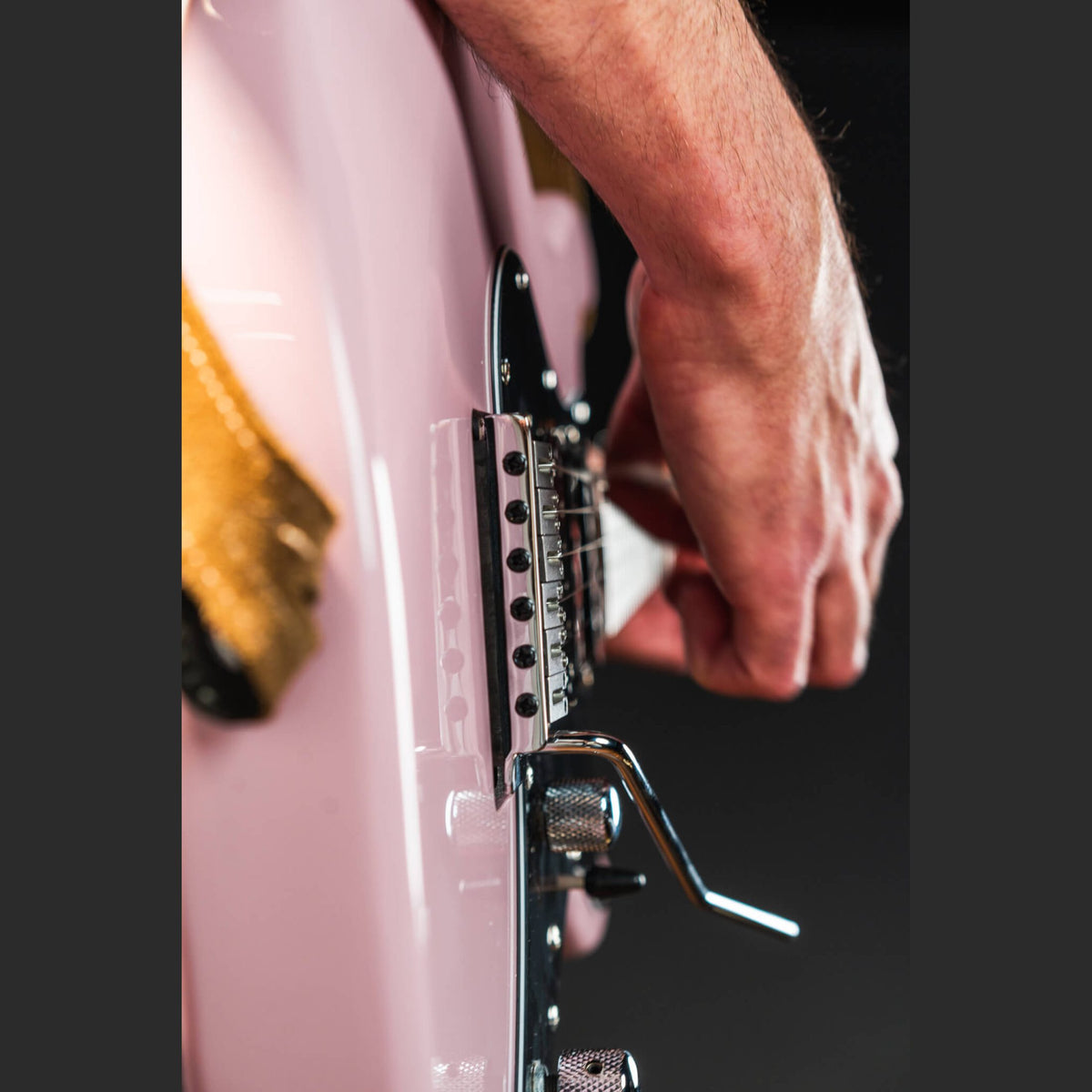 Cort G290 Modern DR Elektrische Gitaar HSS Roasted Maple Dusty Rose met Seymour Duncan TB4