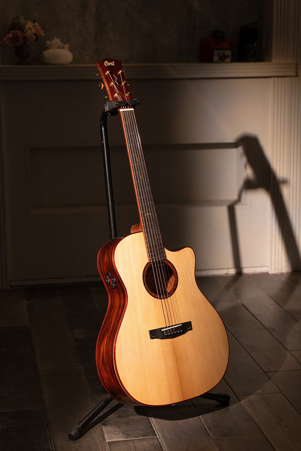 Cort Gold-A10 Cocobolo – Massief AAA Cocobolo, Torrefied Adirondack & Fishman Flex Blend