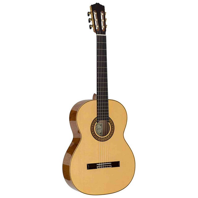 Salvador Cortez CS-65 – Klassieke gitaar met massief spruce bovenblad en gevlamd esdoorn zij- en achterkant