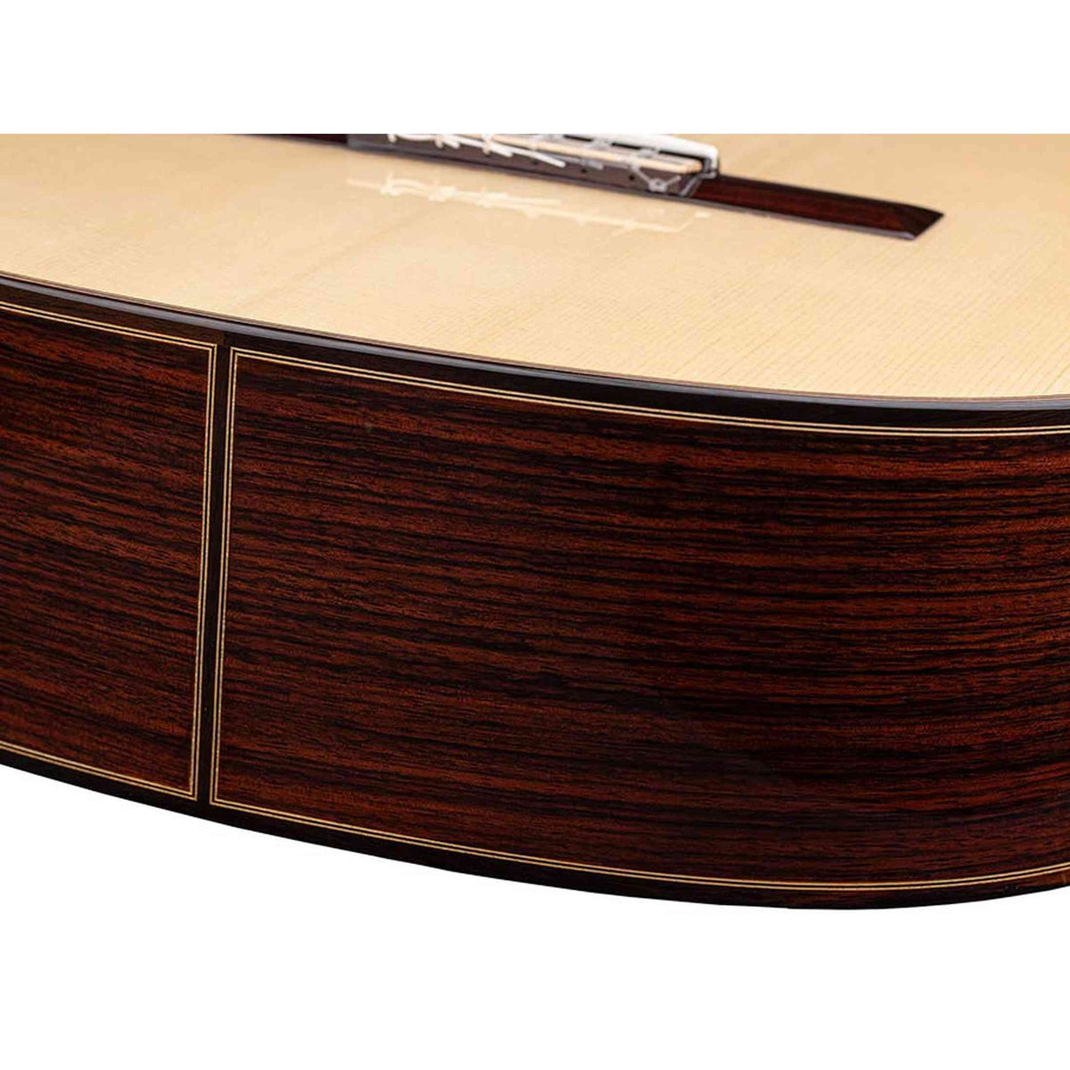 Salvador Cortez CS-130 – Klassieke gitaar met massief spruce bovenblad en palissander zij- en achterkant