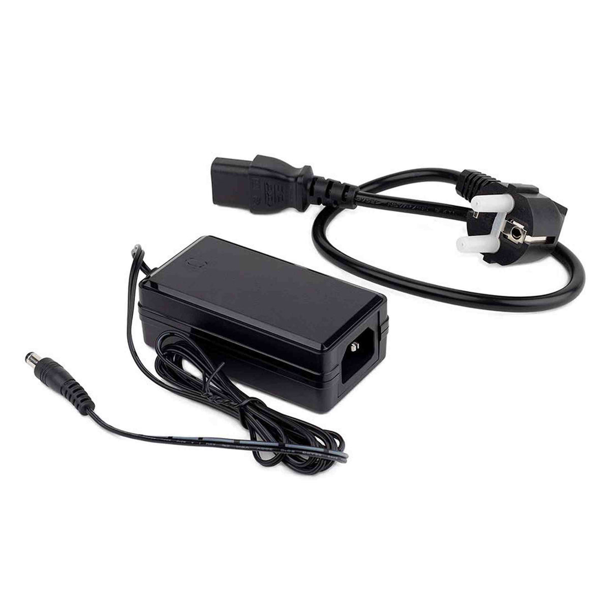 NUX NAD12/1500 voeding – 12V 1500mA, tip negatief