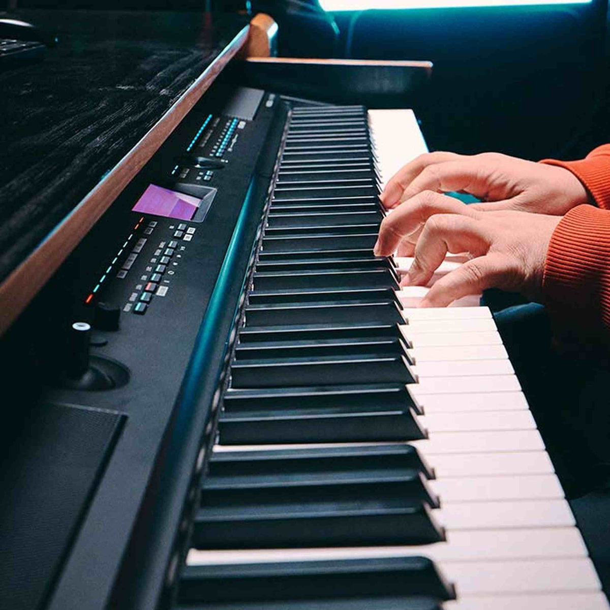 Medeli SP-A500/BK digitale piano met ST450 standaard