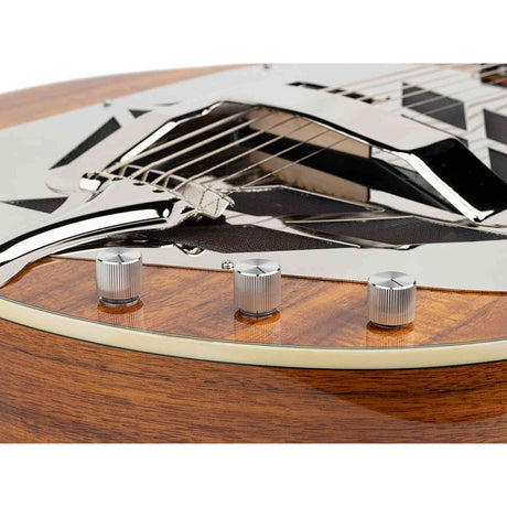 Royall KOA12DS Tricone Resonator 12-Fret – Hawaïaans Koa, Cutaway, Humbucker + Undersaddle Pickup, Softcase
