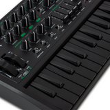 Arturia MicroBrute UFO – Analoge synthesizer met 25 toetsen, sequencer en patchbay