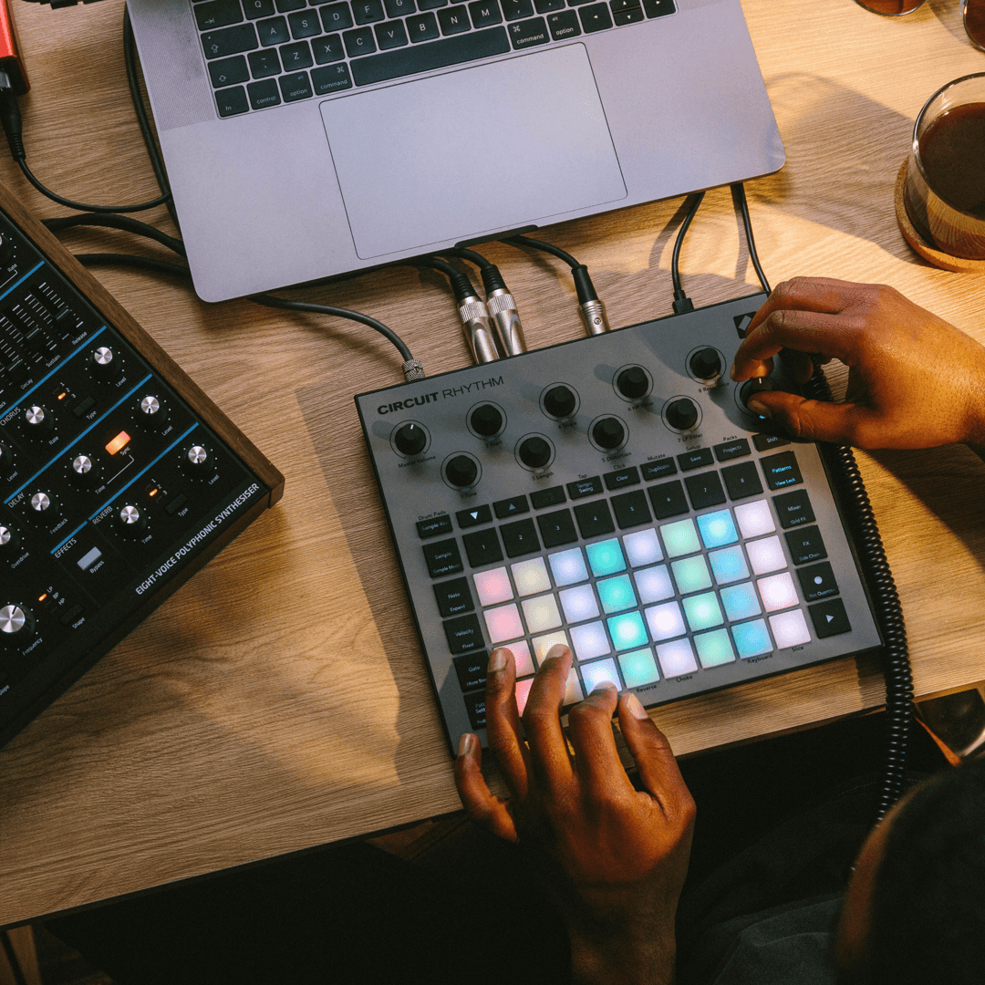 Novation Circuit Rhythm – Sampler & Sequencer met 8 Tracks en Effecten