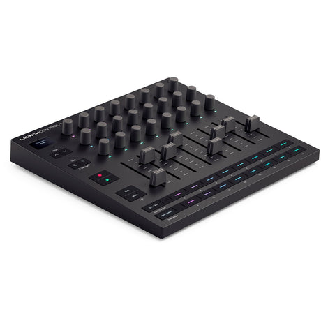 Novation Launch Control XL 3 – USB MIDI Controller met 8 Faders, 24 Encoders en OLED-display