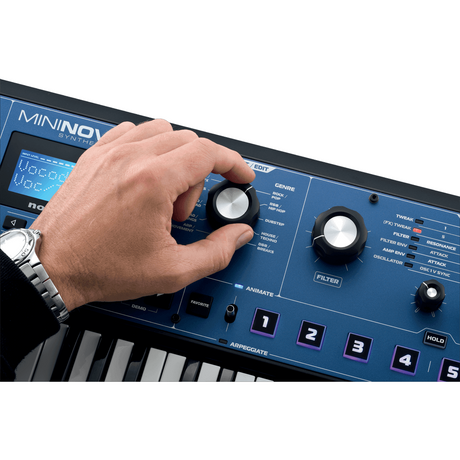 Novation MiniNova 37-Toets Synthesizer met Vocoder, Arpeggiator en UltraNova Sound Engine