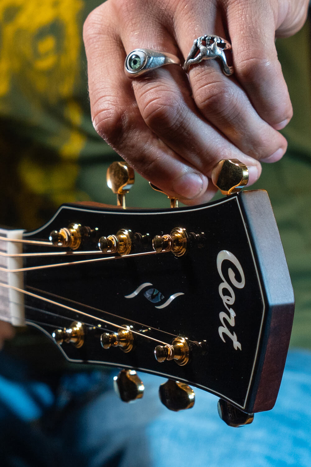 Cort Gold-OC6 – Massief Mahonie, Torrefied Sitka & Fishman Flex Blend