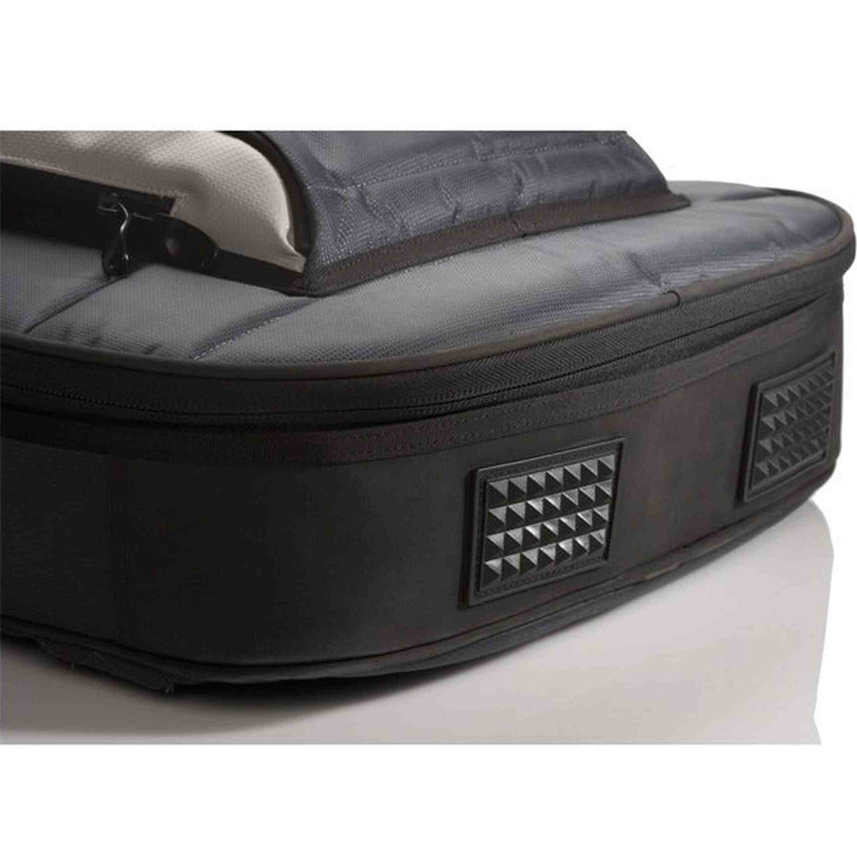 MONO Classic Bass Guitar Case Black gigbag voor elektrische basgitaar met Sharkskin bescherming