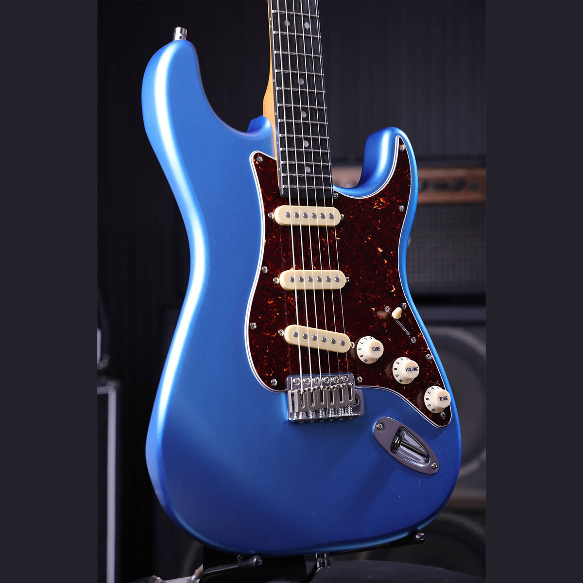 Patina PS-3 LPB S-style Elektrische Gitaar SSS Alnico V Nitro Paulownia Body Roasted Maple Hals Lake Placid Blue